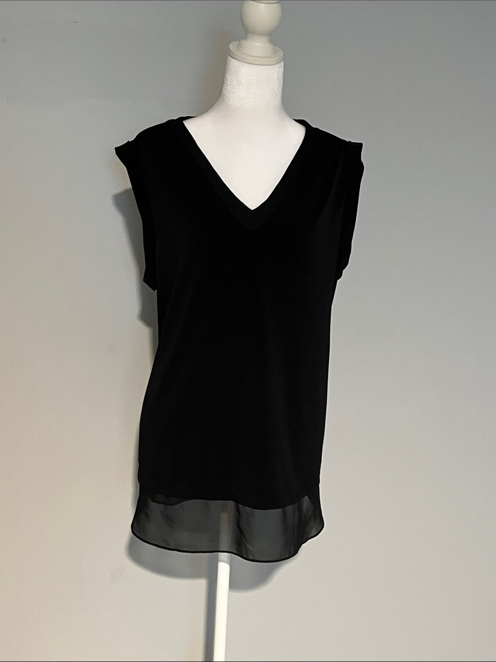 Mixed Women's Tops Bundle of 8- Striped, Solid & Patterned - Picture 2 of 14